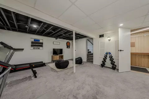 1500 Timber Trl #B, Wheaton, IL 60189 photo 21