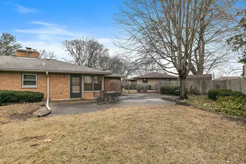 217 Dennis Ct, Elgin, IL 60123 photo 27