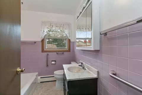 217 Dennis Ct, Elgin, IL 60123 photo 17
