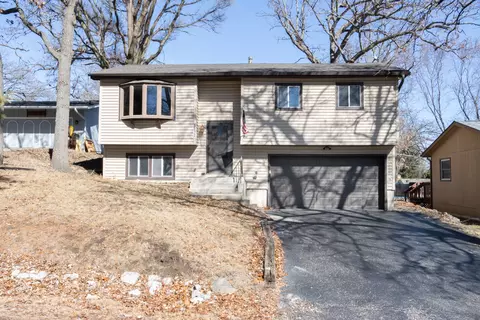 8512 W Acorn Path, Wonder Lake, IL 60097