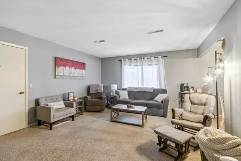 1209 Washington Ave #C2, Dixon, IL 61021 photo 3