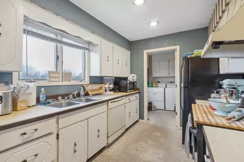 1209 Washington Ave #C2, Dixon, IL 61021 photo 5