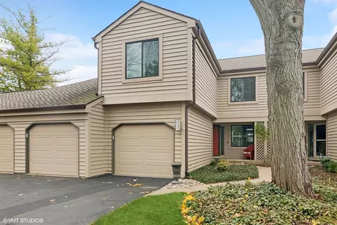 783 Shoreline Rd, Lake Barrington, IL 60010