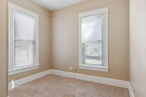 1614 E Oakland St, Bloomington, IL 61701 photo 14