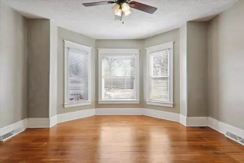 1614 E Oakland St, Bloomington, IL 61701 photo 7