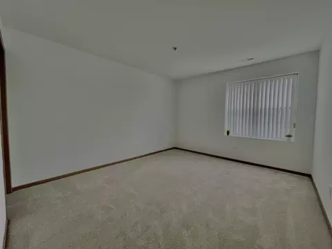 57 E Hattendorf Ave #204, Roselle, IL 60172 photo 14