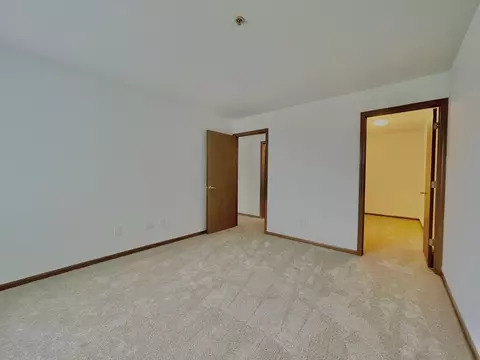 57 E Hattendorf Ave #204, Roselle, IL 60172 photo 17