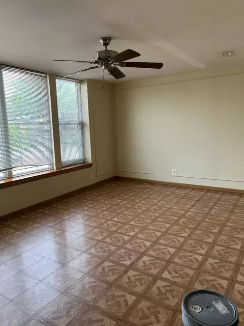 370 E Court St, Kankakee, IL 60901 photo 4
