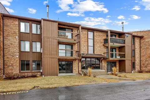 7537 175th St #516, Tinley Park, IL 60477