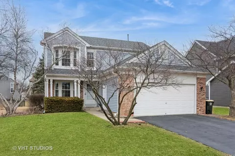 615 Arlington Ln, South Elgin, IL 60177