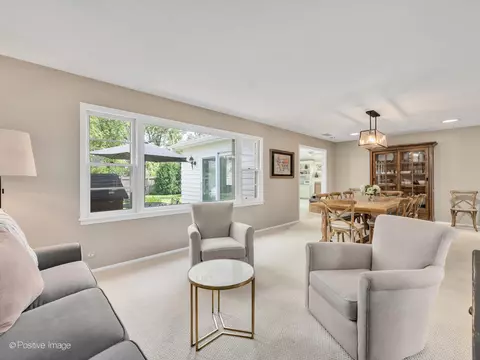 427 Turf Ln, Wheaton, IL 60187 photo 5