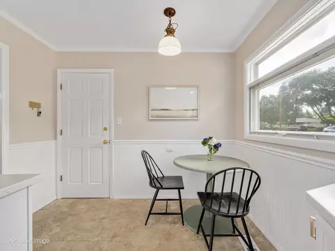 427 Turf Ln, Wheaton, IL 60187 photo 17