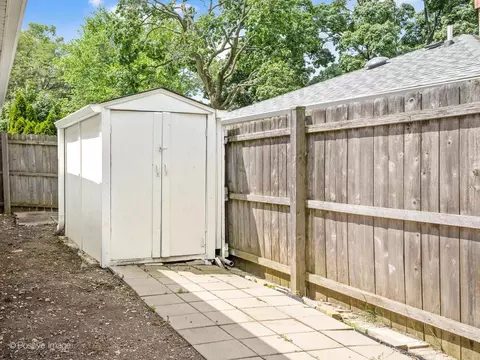 427 Turf Ln, Wheaton, IL 60187 photo 29