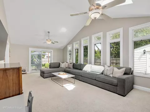 427 Turf Ln, Wheaton, IL 60187 photo 7