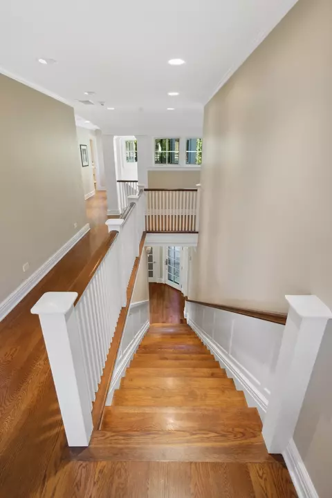 608 Stonegate Ter, Glencoe, IL 60022 photo 38