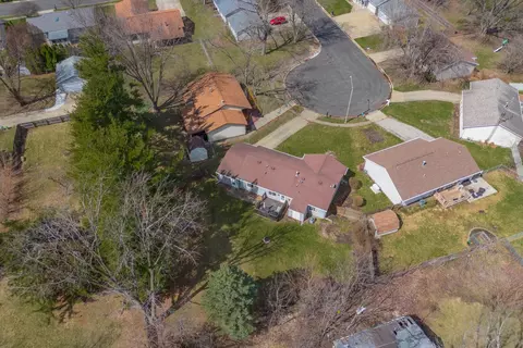 1103 Winston Ct, Normal, IL 61761 photo 7
