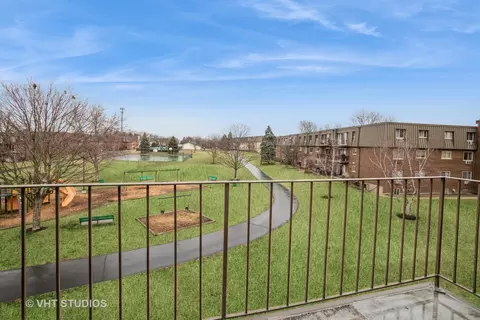 563 Fairway View Dr #3H, Wheeling, IL 60090 photo 10