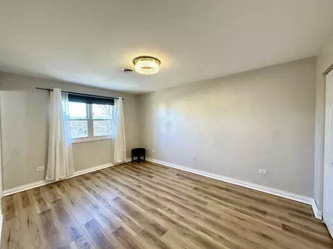 Bedroom - 689 Gardenia Ln, Bartlett, IL 60103 photo 1 of 8