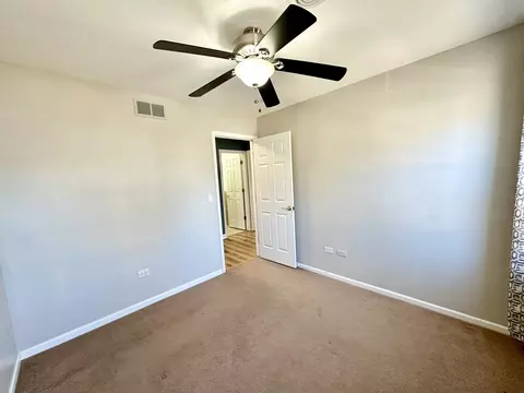 Bedroom - 689 Gardenia Ln, Bartlett, IL 60103 photo 6 of 8
