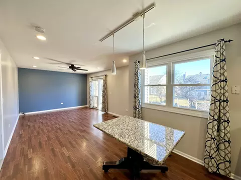 Living - 689 Gardenia Ln, Bartlett, IL 60103 photo 4 of 8