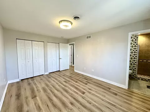 Bedroom - 689 Gardenia Ln, Bartlett, IL 60103 photo 2 of 8