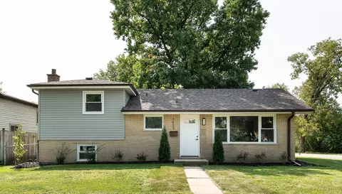 6455 W 112th St, Worth, IL 60482