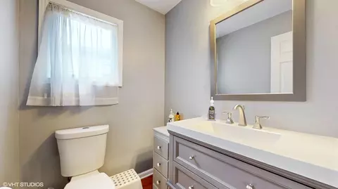 Bath - 1509 Hill Ave, Wheaton, IL 60187 photo 1 of 3