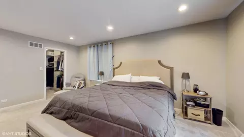 Bedroom - 1509 Hill Ave, Wheaton, IL 60187 photo 3 of 8