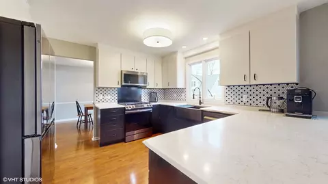 Kitchen - 1509 Hill Ave, Wheaton, IL 60187 photo 1 of 3