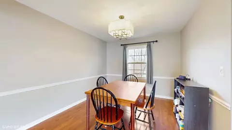 Dining - 1509 Hill Ave, Wheaton, IL 60187 photo 2 of 3