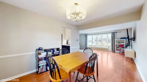Dining - 1509 Hill Ave, Wheaton, IL 60187 photo 3 of 3