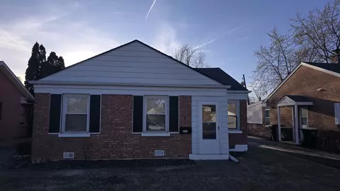8330 N New England Ave, Niles, IL 60714