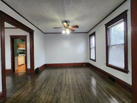 715 Logan Ave, Elgin, IL 60120 photo 5