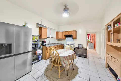 2335 S Hamlin Ave, Chicago, IL 60623 photo 17