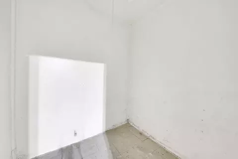 2335 S Hamlin Ave, Chicago, IL 60623 photo 8