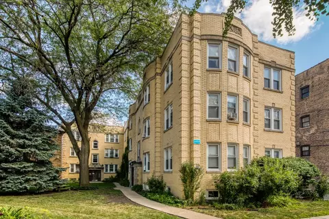 4448 W Gunnison St #1B, Chicago, IL 60630