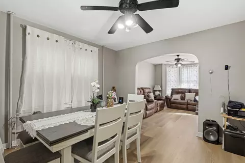 Dining - 2922 E 97th St, Chicago, IL 60617 photo 2 of 2