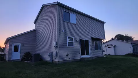950 Donnelly Pl, Mchenry, IL 60050 photo 38