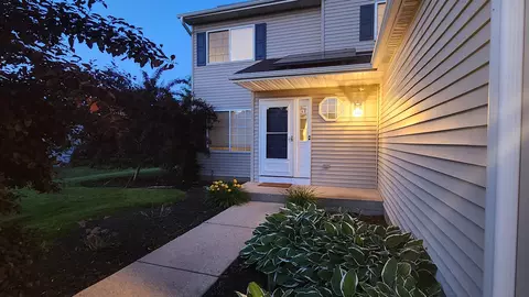 950 Donnelly Pl, Mchenry, IL 60050 photo 4