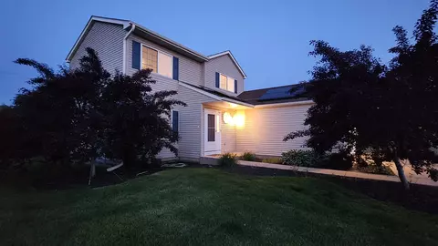 950 Donnelly Pl, Mchenry, IL 60050 photo 3