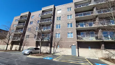 Exterior - 1477 Thacker Ave #310, Des Plaines, IL 60016 photo 10 of 13