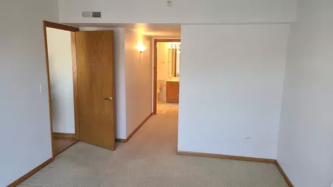 Bedroom - 1477 Thacker Ave #310, Des Plaines, IL 60016 photo 1 of 4