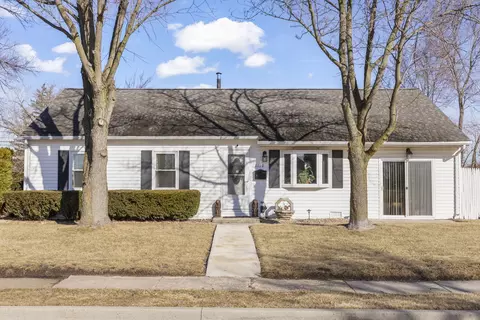 1110 Highland Ave, Lockport, IL 60441