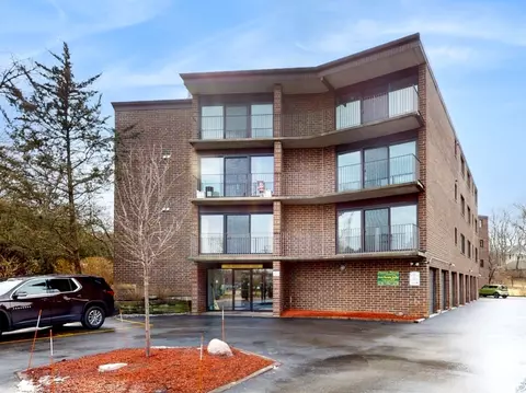 5146 Belden Ave #E3, Downers Grove, IL 60515