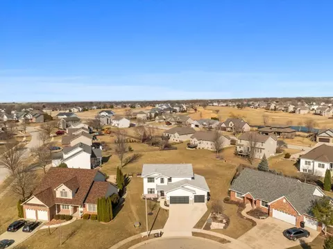 View/Area - 3 Flag Tree Ct, Bloomington, IL 61705 photo 1 of 5