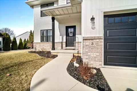 Exterior - 3 Flag Tree Ct, Bloomington, IL 61705 photo 2 of 2