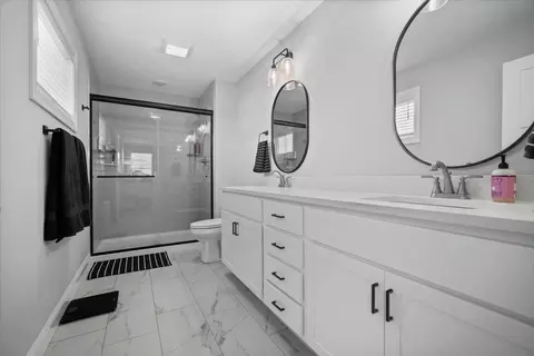 Bath - 3 Flag Tree Ct, Bloomington, IL 61705 photo 1 of 2