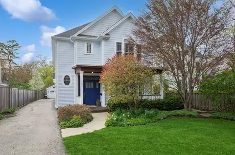 384 Provident Ave, Winnetka, IL 60093