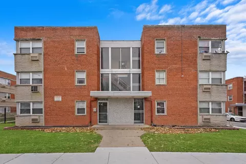 2401 W Balmoral Ave #3D, Chicago, IL 60625