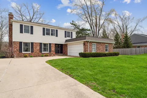 1465 Northwoods Cir, Deerfield, IL 60015